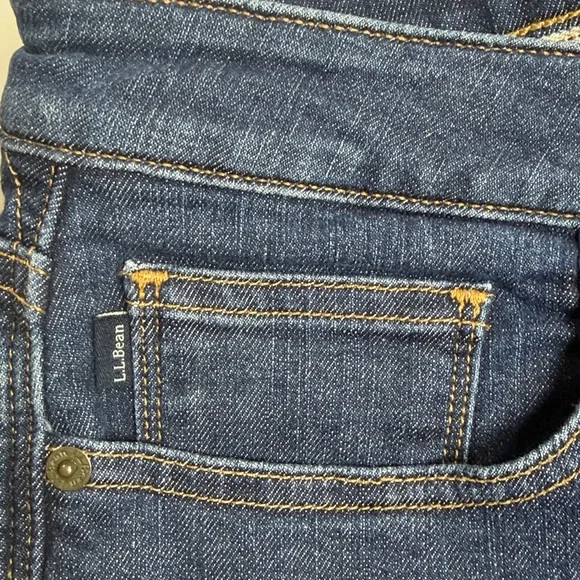 L.L. Bean Women's Favorite Fit Flannel Lined Jeans Size 16 Petite - Picture 4 of 14